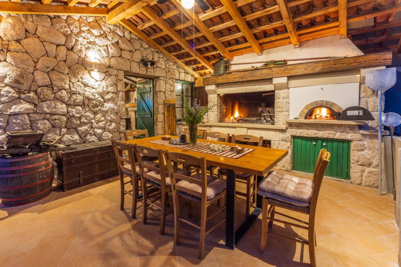 Apartments Marija ツリクヴェニツァ エクステリア 写真